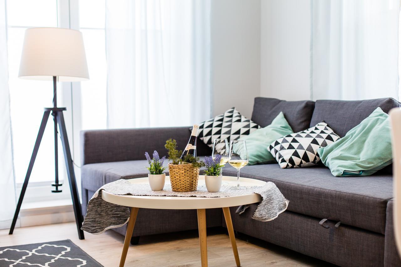 Equilibrium Apartments อุสตรอเนียมอร์สเกีย ภายนอก รูปภาพ